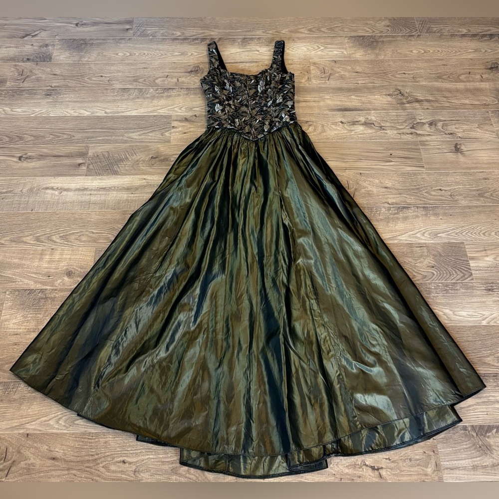 Jessica McClintock Vintage Formal Gown – Iridescent Olive Green & Gold, Size 8